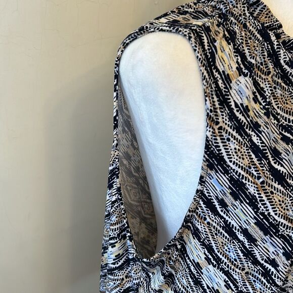 WHBM blue white patterned ruffle neck sleeveless blouson blouse Size L EUC - Picture 4 of 10